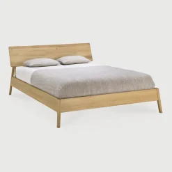 Ethnicraft Bed Air Geolied Eikenhout, kleur Naturel* Bedden & Boxsprings