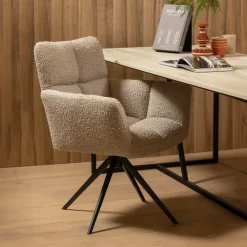 WOOOD Draaibare Eetkamerstoel Vinny Bouclé met armleuning, kleur Zand* Eetkamerstoelen Bouclé / Teddy|Draaibare Eetkamerstoelen