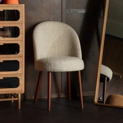 Dutchbone Eetkamerstoel Barbara Bouclé* Beige Eetkamerstoelen|Eetkamerstoelen Bouclé / Teddy