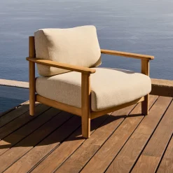 Kave Home Fauteuil Tirant hout* Loungestoelen|Fauteuil Stof / Textiel