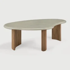 Ethnicraft Organische Outdoor Salontafel Boomerang Beton en teakhout, 126 x 74cm* Loungetafels & Bijzettafels