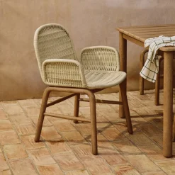 Kave Home Tuinstoel Alipa Met armleuning, Acaciahout en touw* Terrasstoelen