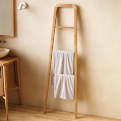 Kave Home Wandrek Uliana Teakhout* Badkameraccessoires|Wandrekken & Wandkasten